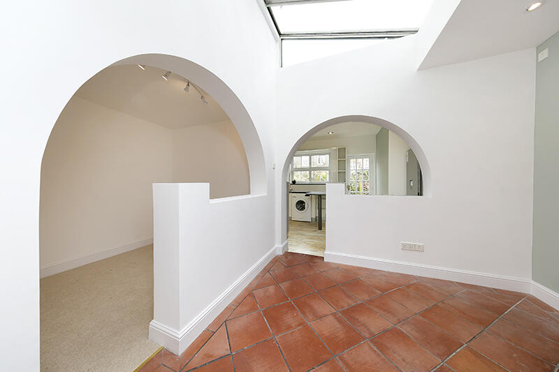 House in Twickenham - View 4