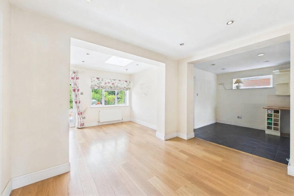 House in Reading, Arborfield and Newland - View 3