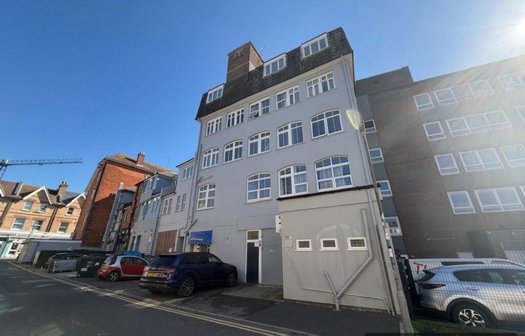 Main image of property: Lorne Park Road, Lorne Park Mansions, BH1