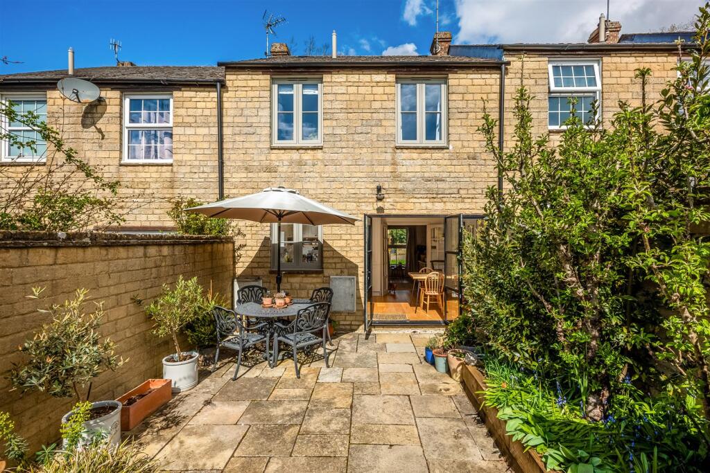 Main image of property: London Road, Chipping Norton