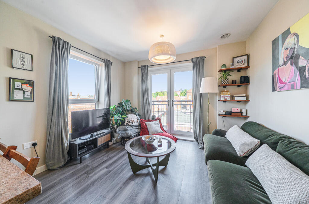 Main image of property: Cambridge Place, Farnham, Surrey, GU9