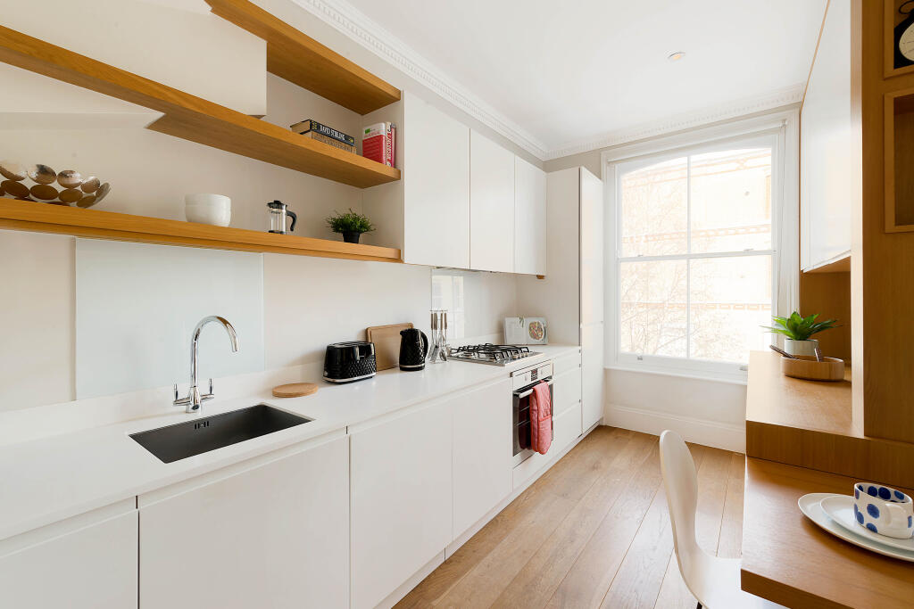Apartment in London - View 2