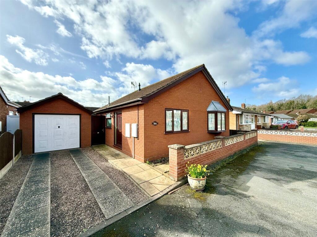 2-bed house on 11A, Oakdene, Stourport-on-Severn, Worcestershire, £275,000