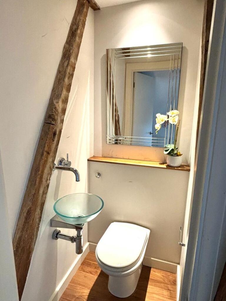 Captains Court, Horton, Northamptonshire NN7 photo 4