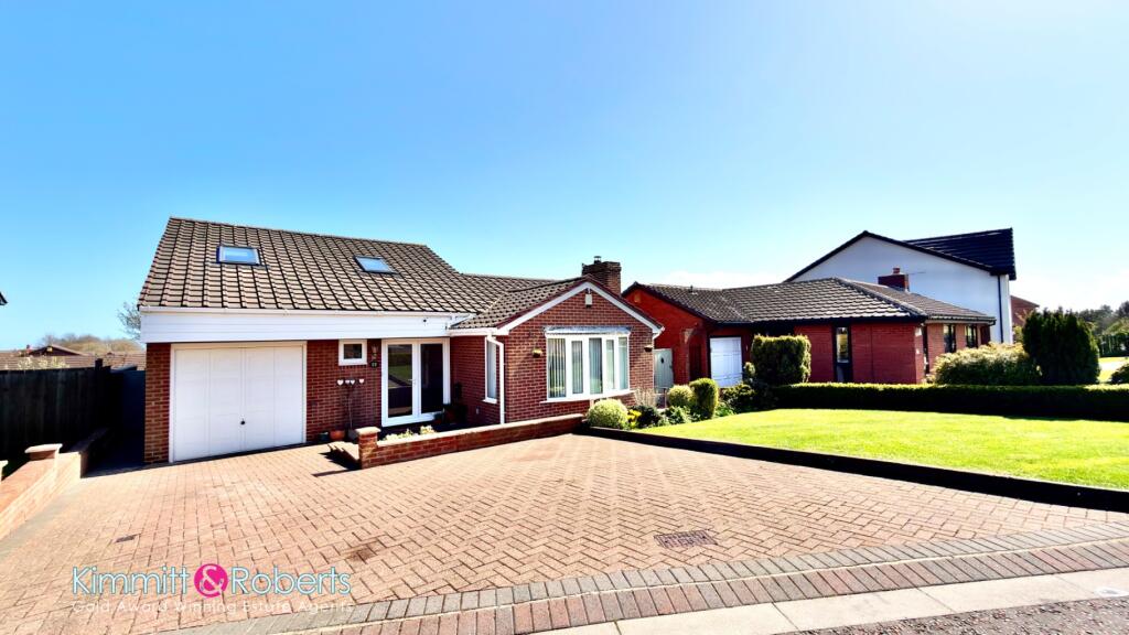 3-bed detached on Dalton Heights, Dalton-le-dale, Seaham, Durham, SR7 8LB, £375,000