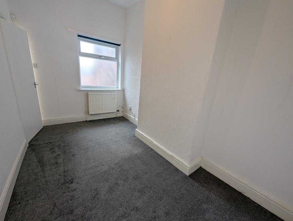 Apartment in Salford, Newtown - More