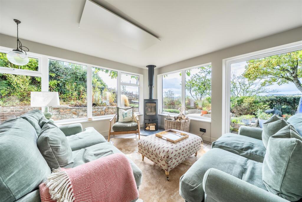 House in East Devon, Musbury - View 4