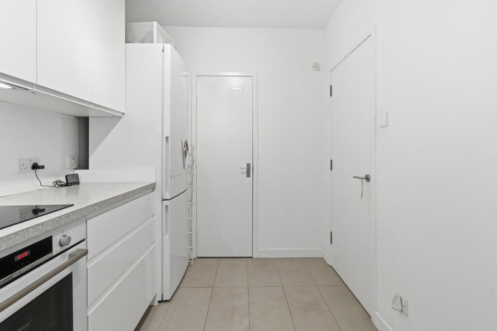 Apartment in London - View 4