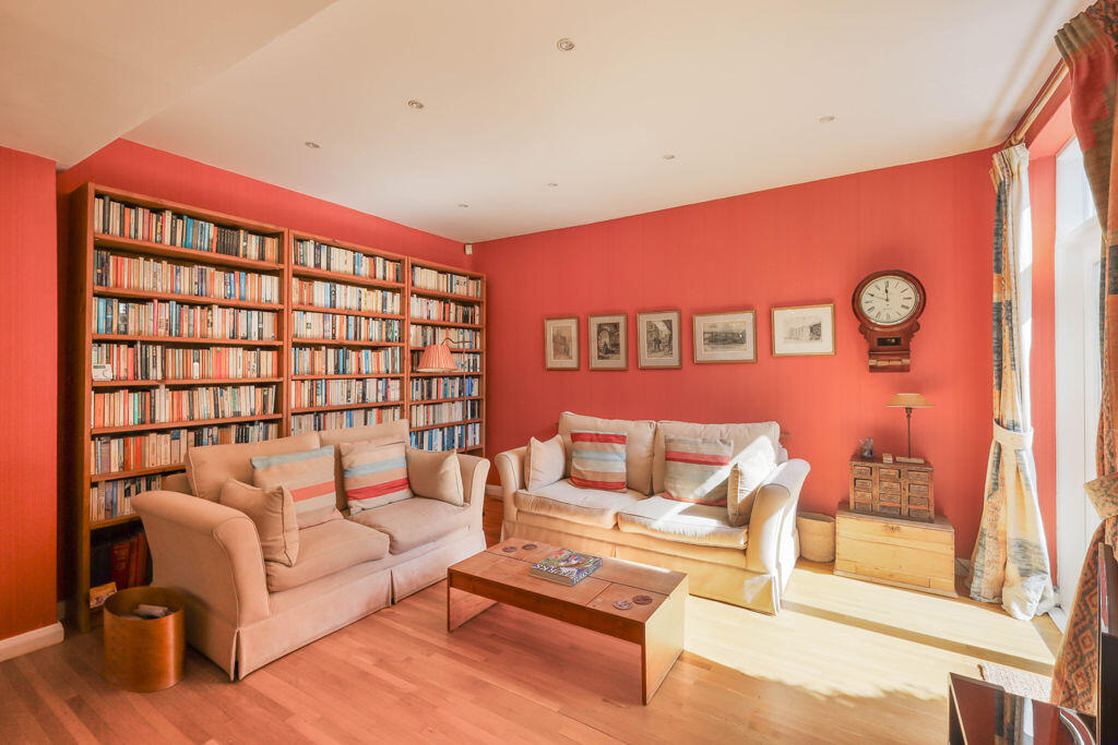House in Newcastle upon Tyne, Gosforth - More