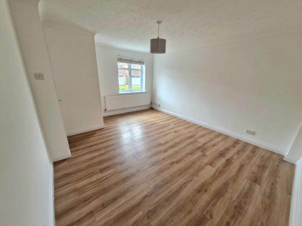 Riverstone Way, Hunsbury Meadows, Northampton NN4 photo 4
