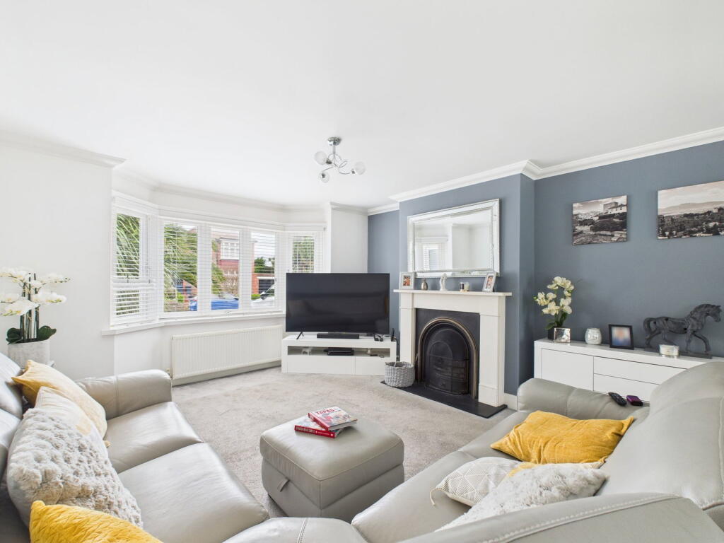 Elm Grove, Lancing, BN15 8PD photo 3