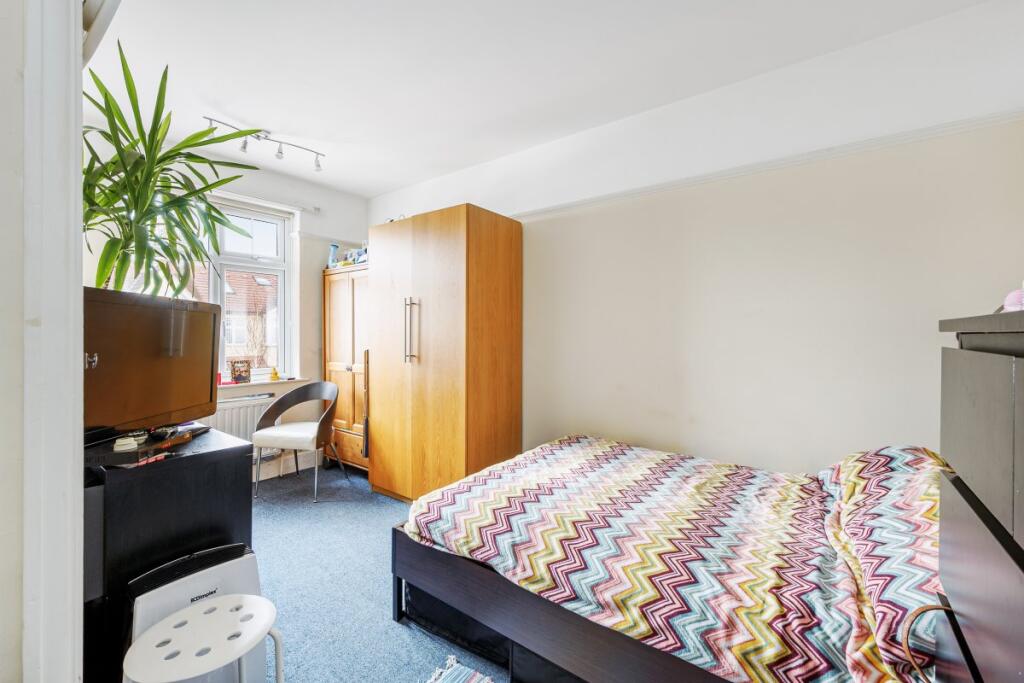 Apartment in London - More