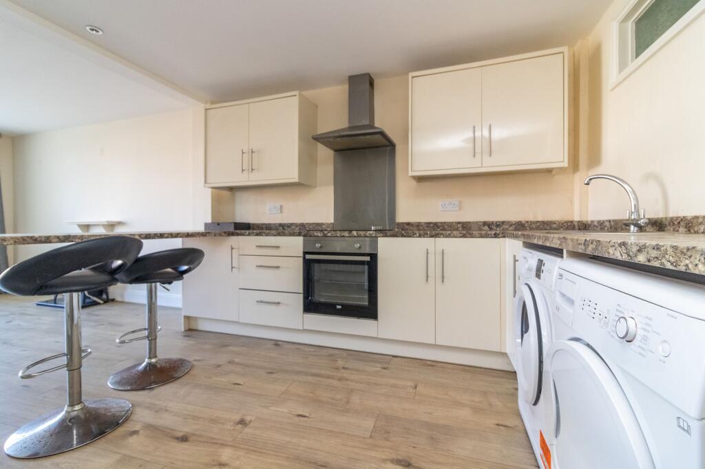 Apartment in Leicester - View 3