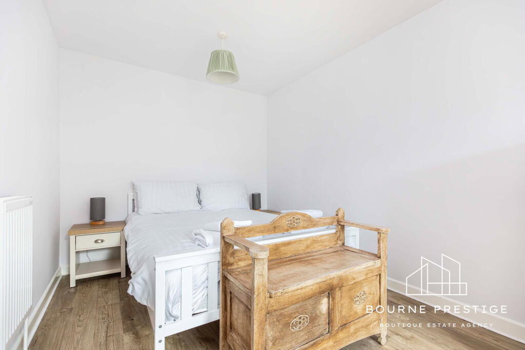 House in Christchurch, Iford, Jumpers Corner - View 5