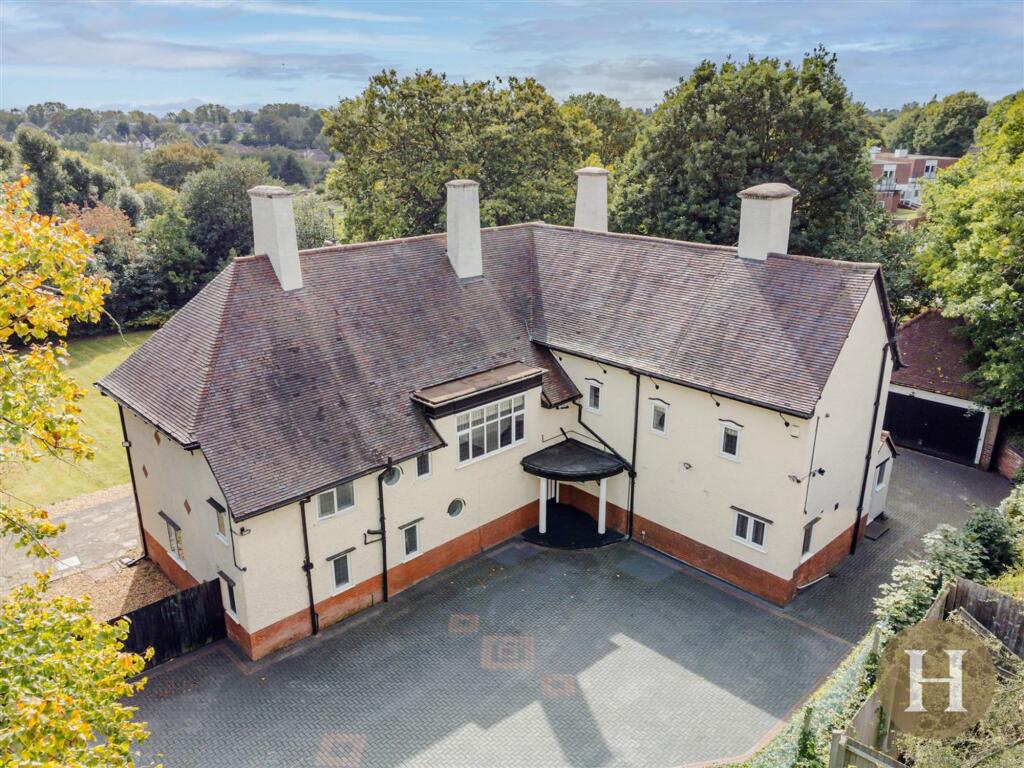House in Birmingham, The Calthorpe Estate, Harborne