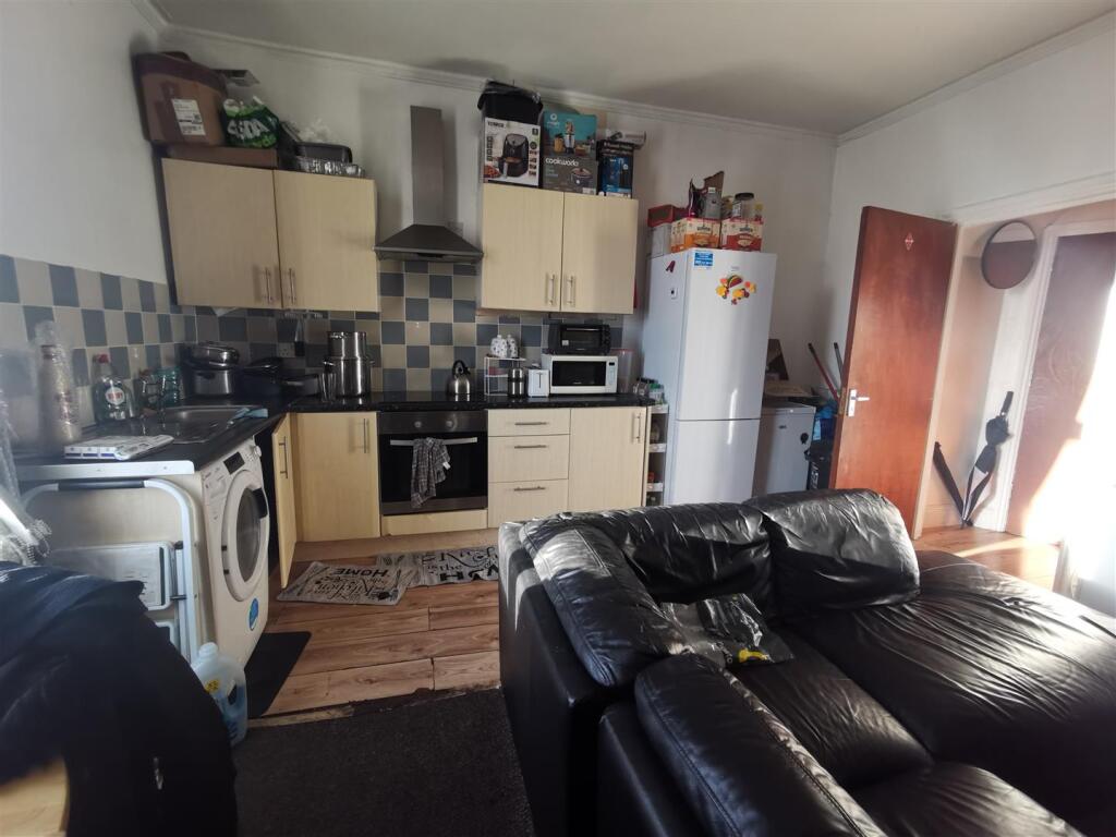 Main image of property: Endwood Court Road, Birmingham