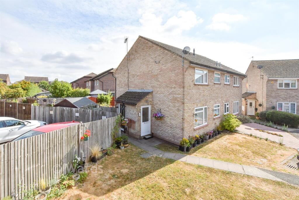 Main image of property: Gassons Road, Snodland, Kent