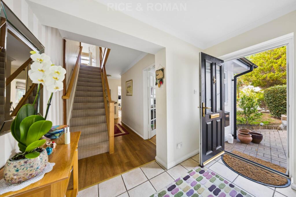 House in Guildford - View 3