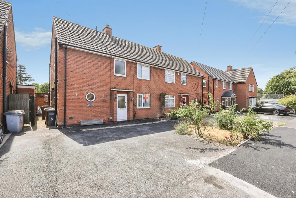 House in Solihull, Ulverley Green