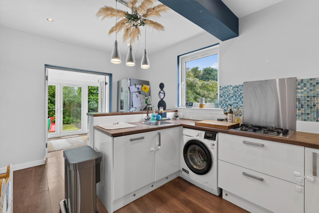 House in Edinburgh, Craigour, Gilmerton/Inch - View 3