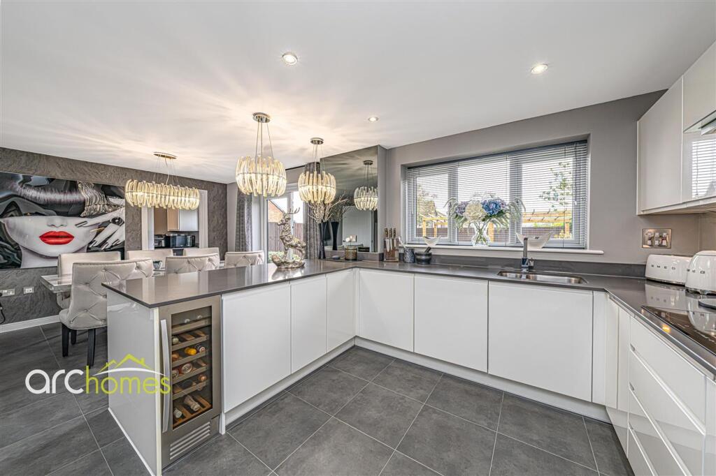 House in Wigan, Westleigh - View 3