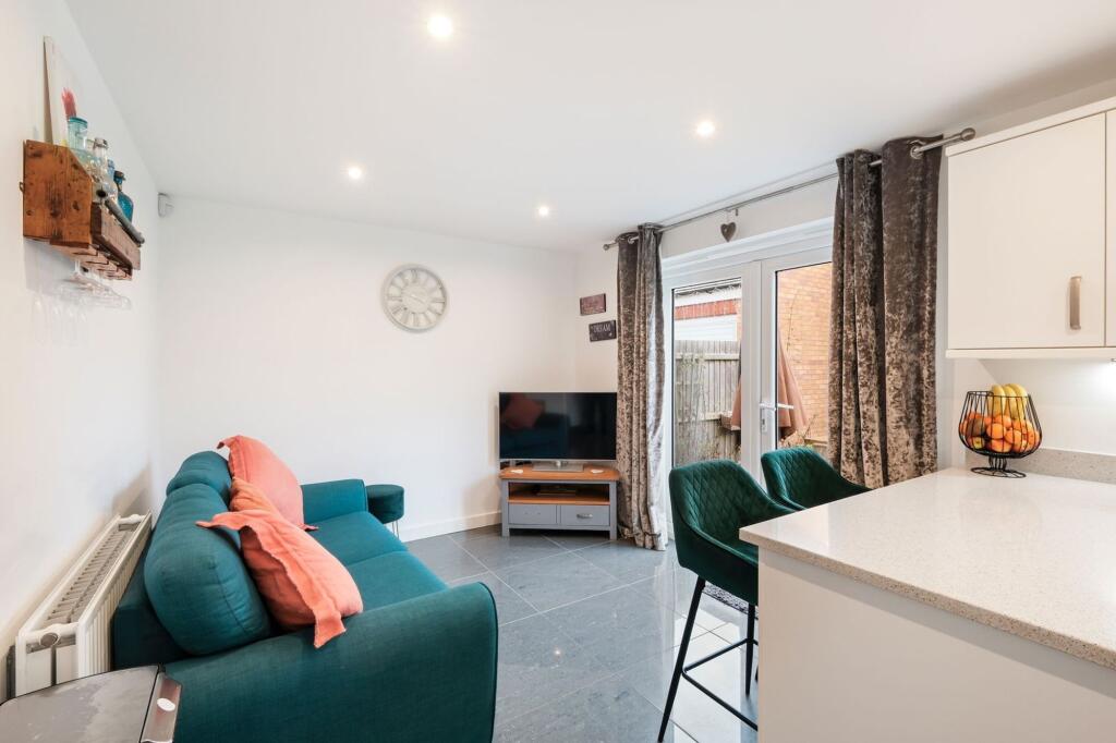 Wildlife Way, Droitwich, WR9 photo 4
