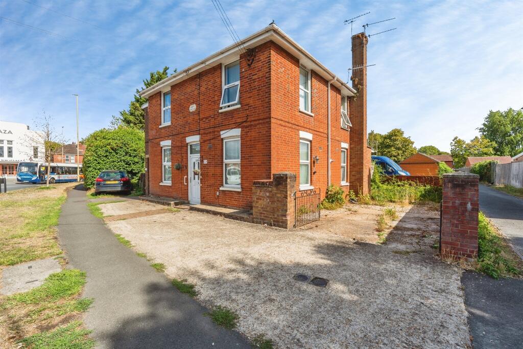 Main image of property: Southampton Road, Romsey