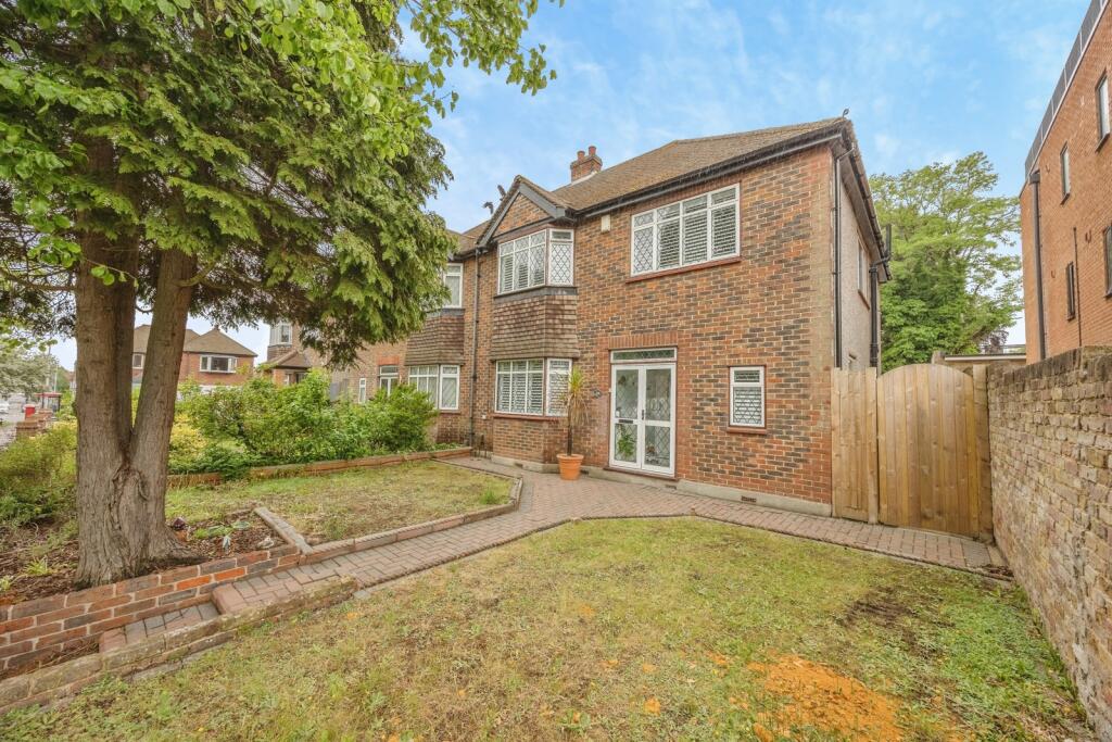 Main image of property: Wickham Road, Croydon, CR0