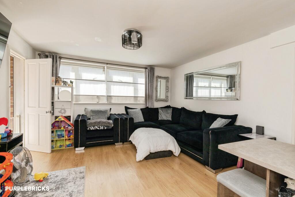 Apartment in Bristol, Manor Farm, Horfield - View 4