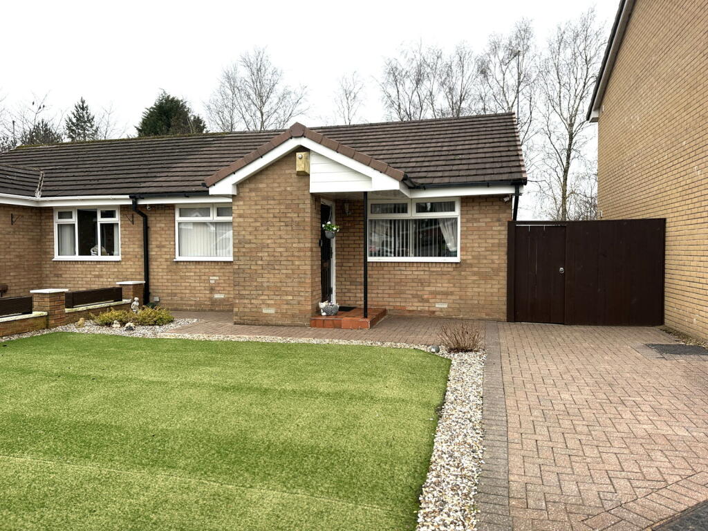 Main image of property: Penthorpe Drive, Royton