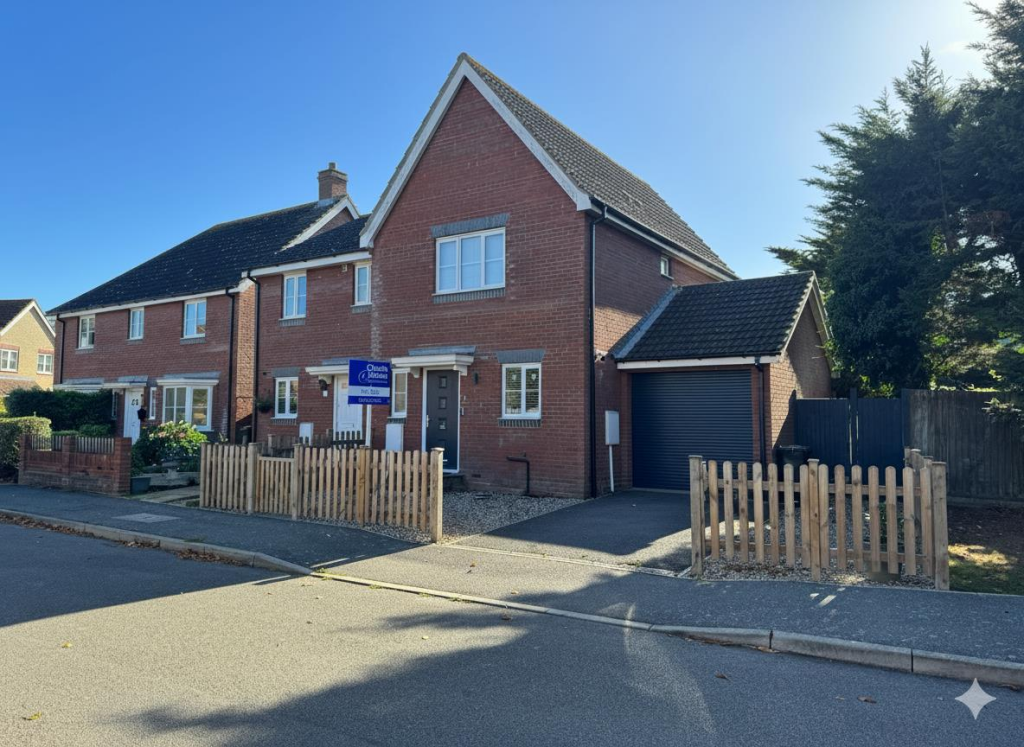 3-bed semi-detached on Anchorage View, St. Lawrence, £300,000