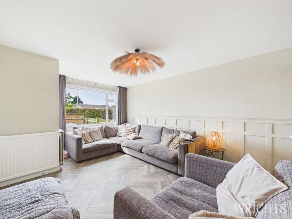 Broomhills, WELWYN GARDEN CITY, AL7 photo 2
