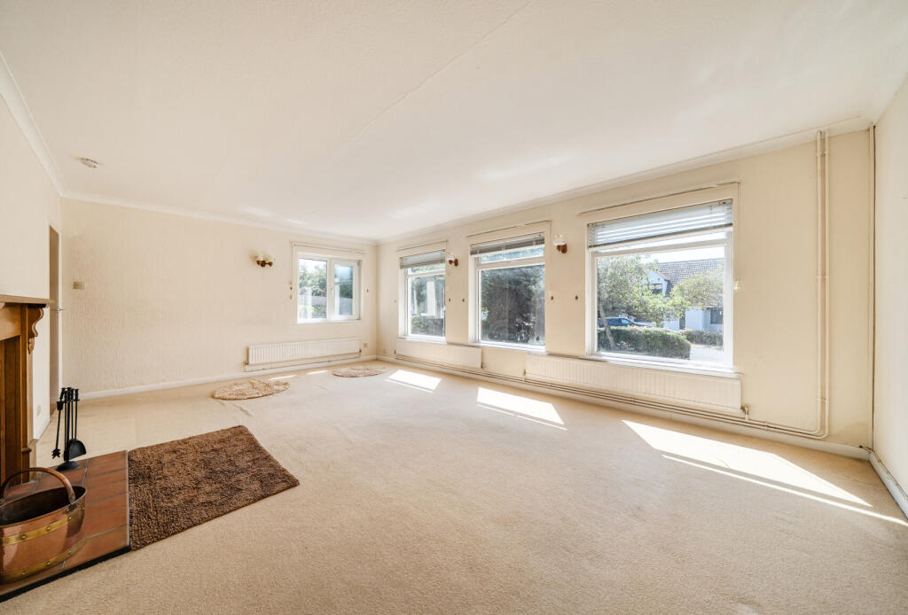House in Tewkesbury, Teddington - View 4