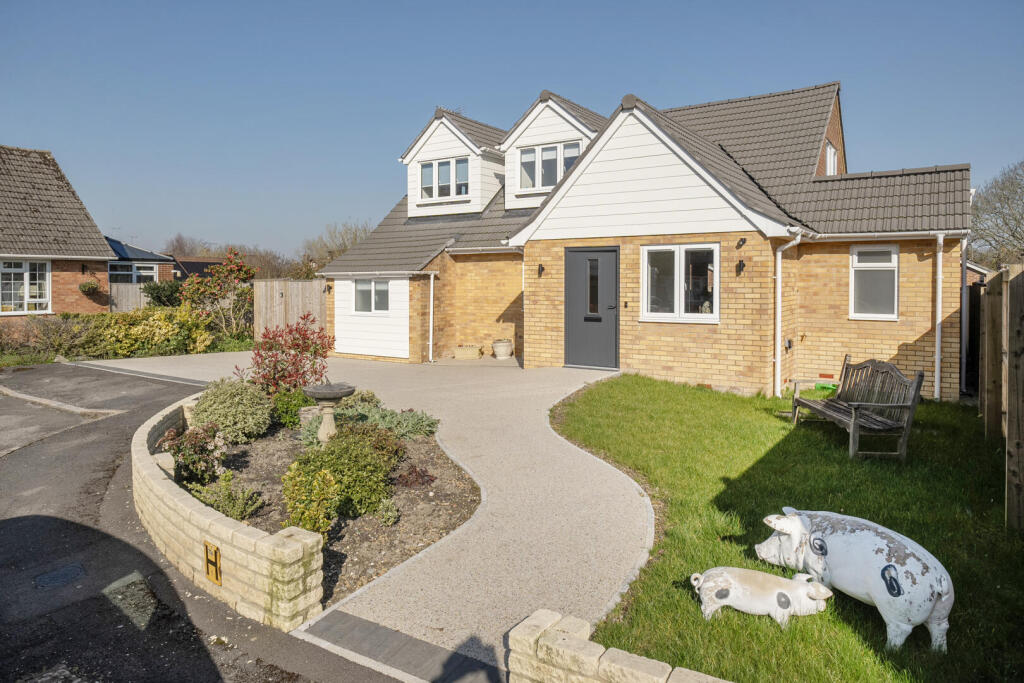 Main image of property: Manor Close, Urchfont, Devizes