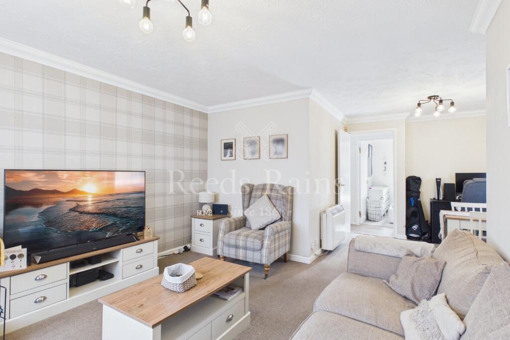 Apartment in Dartford, Stone - View 2