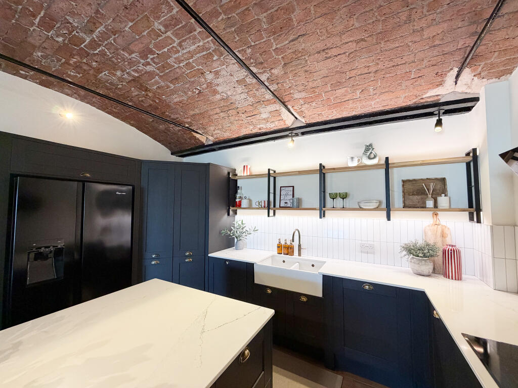 Apartment in Liverpool - View 4