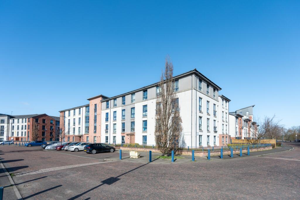 Main image of property: Richmond Park Gardens, Flat 3-1, Dalmarnock, Glasgow, G5 0HG