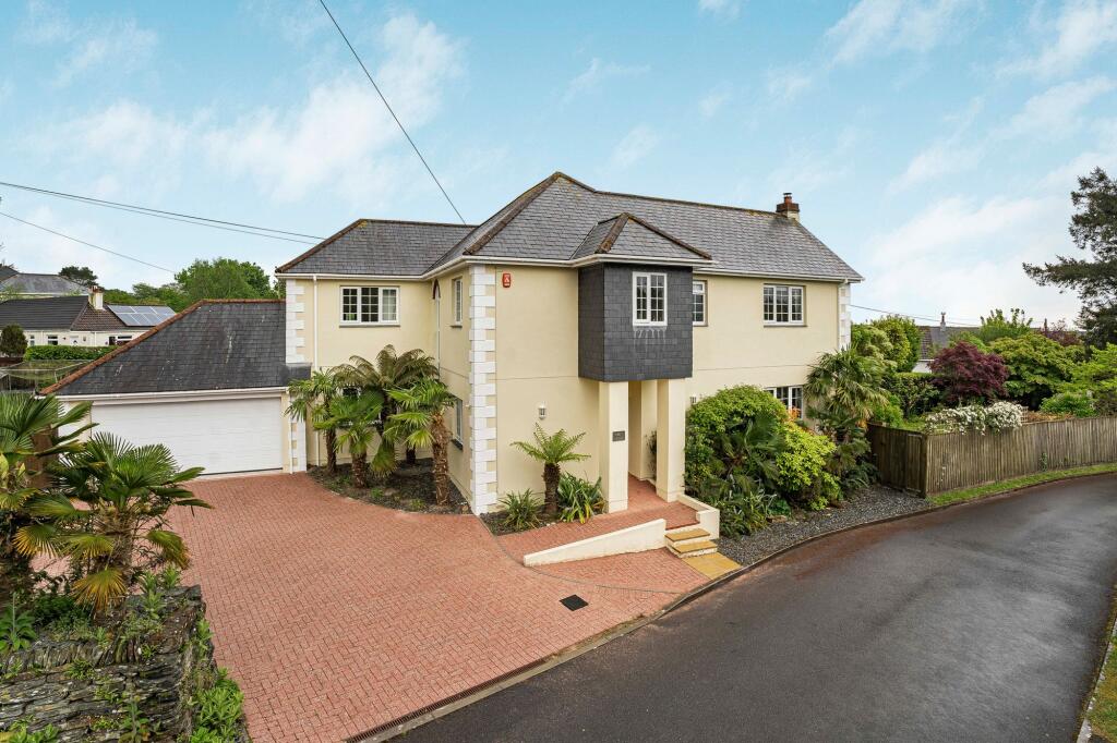 4-bed detached on Foxglove End, Crapstone, PL20, £795,000