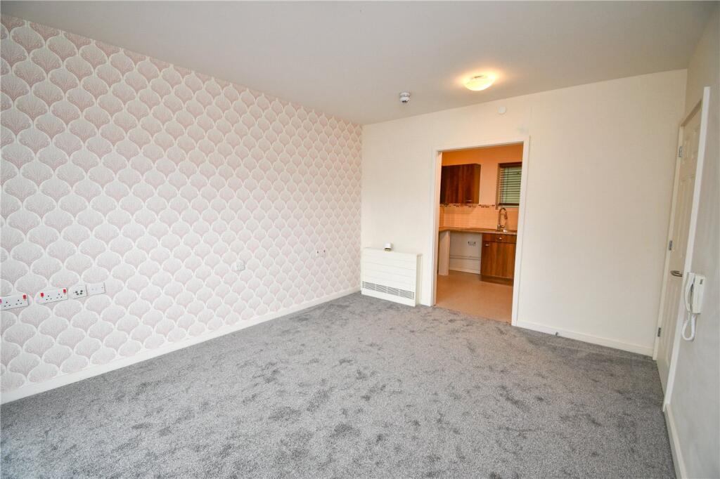 New Grosvenor Road, Ellesmere Port, Cheshire - View 4