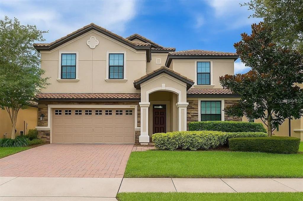 Main image of property: Florida, Polk County, Davenport