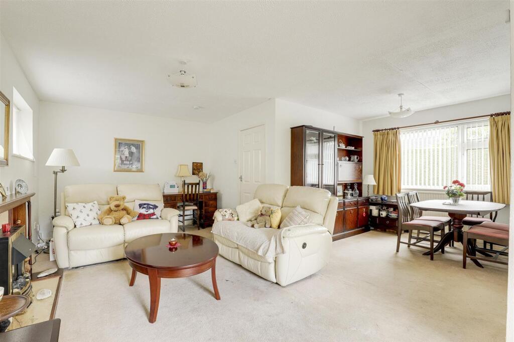 House in Rushcliffe, Ruddington - View 3