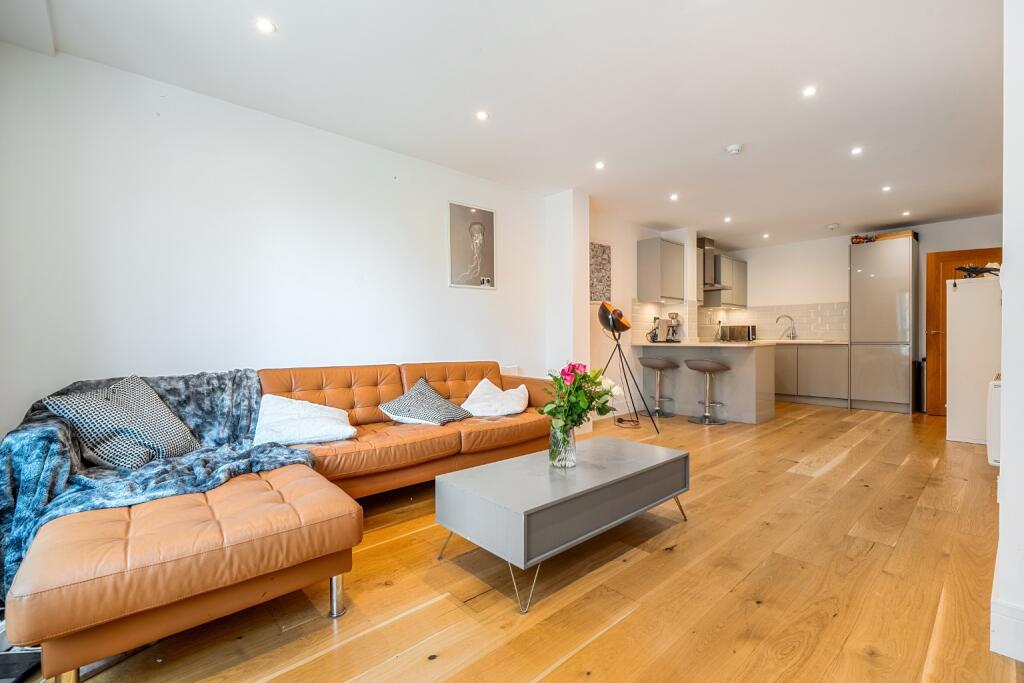 Apartment in London - View 4