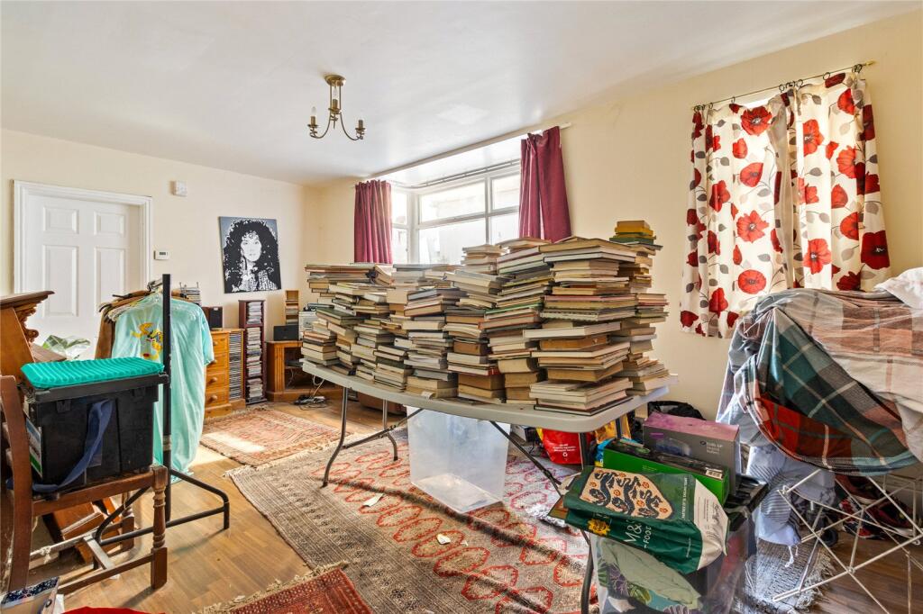 Apartment in Cleethorpes, New Clee - More