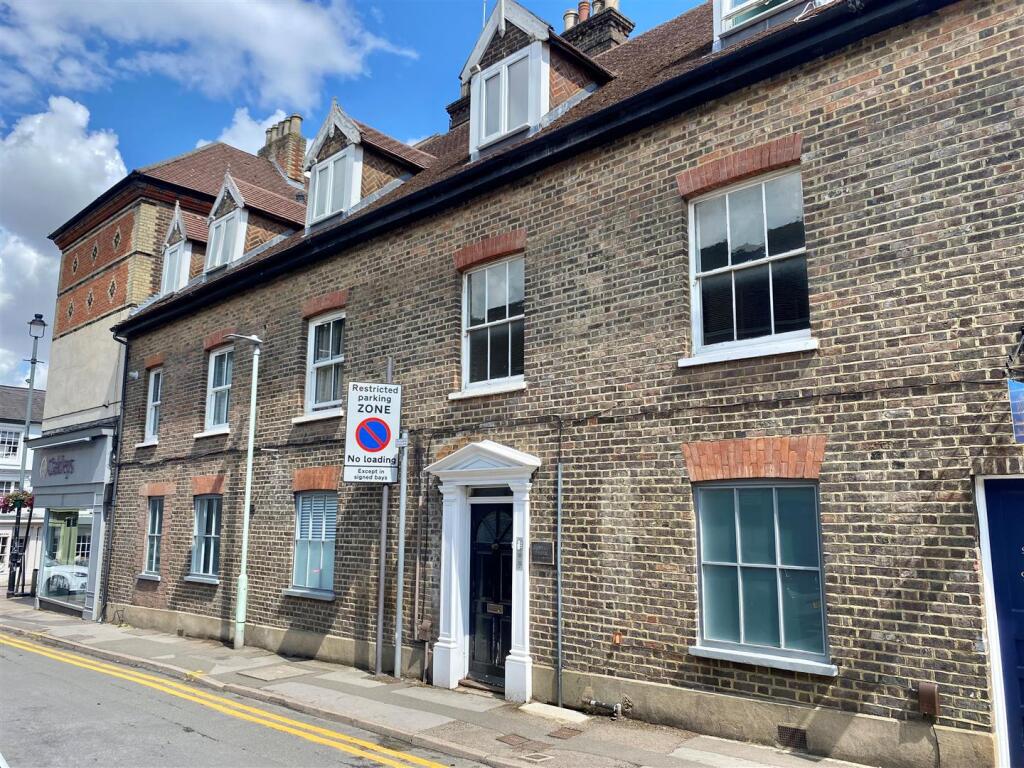 Main image of property: High Street, Berkhamsted