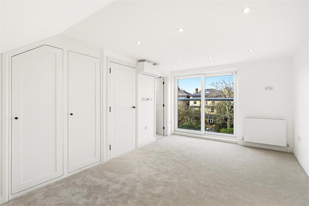House in London - More
