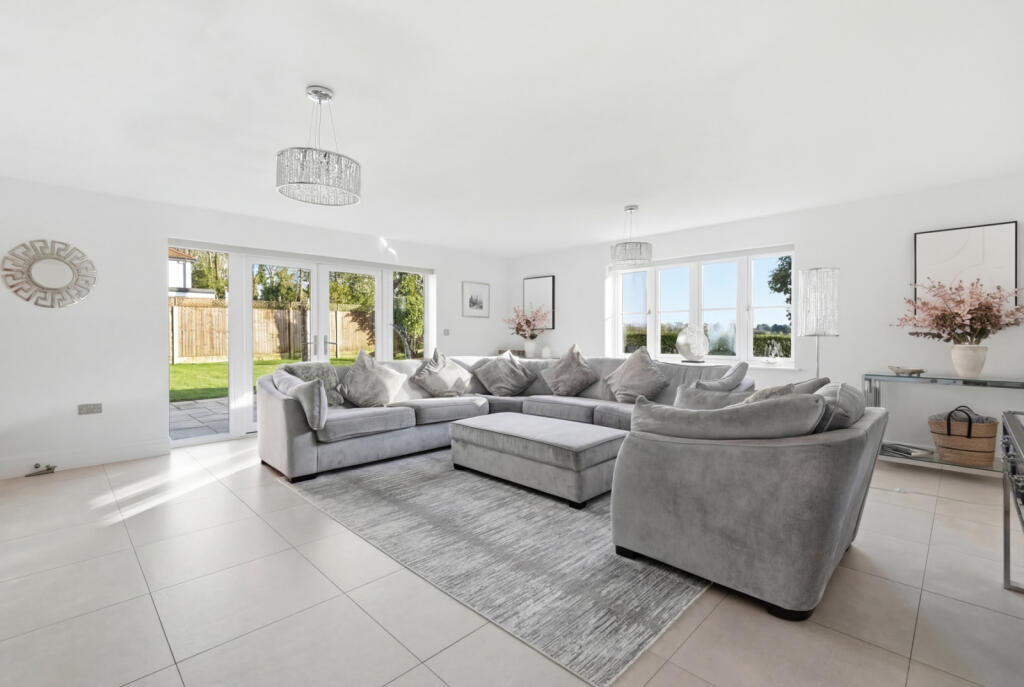 Cambridge Road, Ugley, Bishop's Stortford, Essex, CM22 photo 4