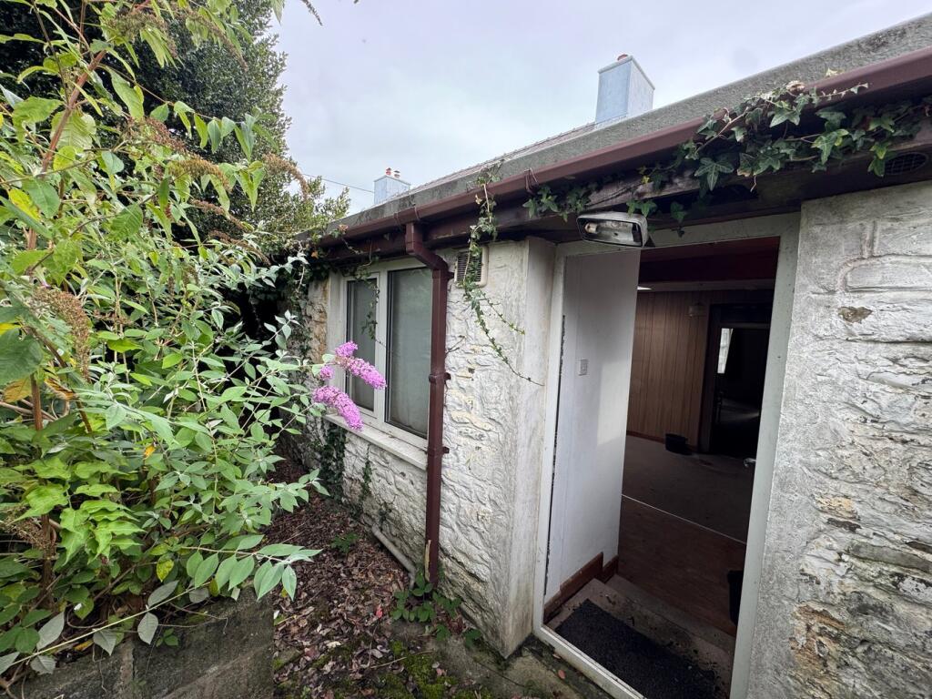 House in Llanon, Llansantffraid - View 4