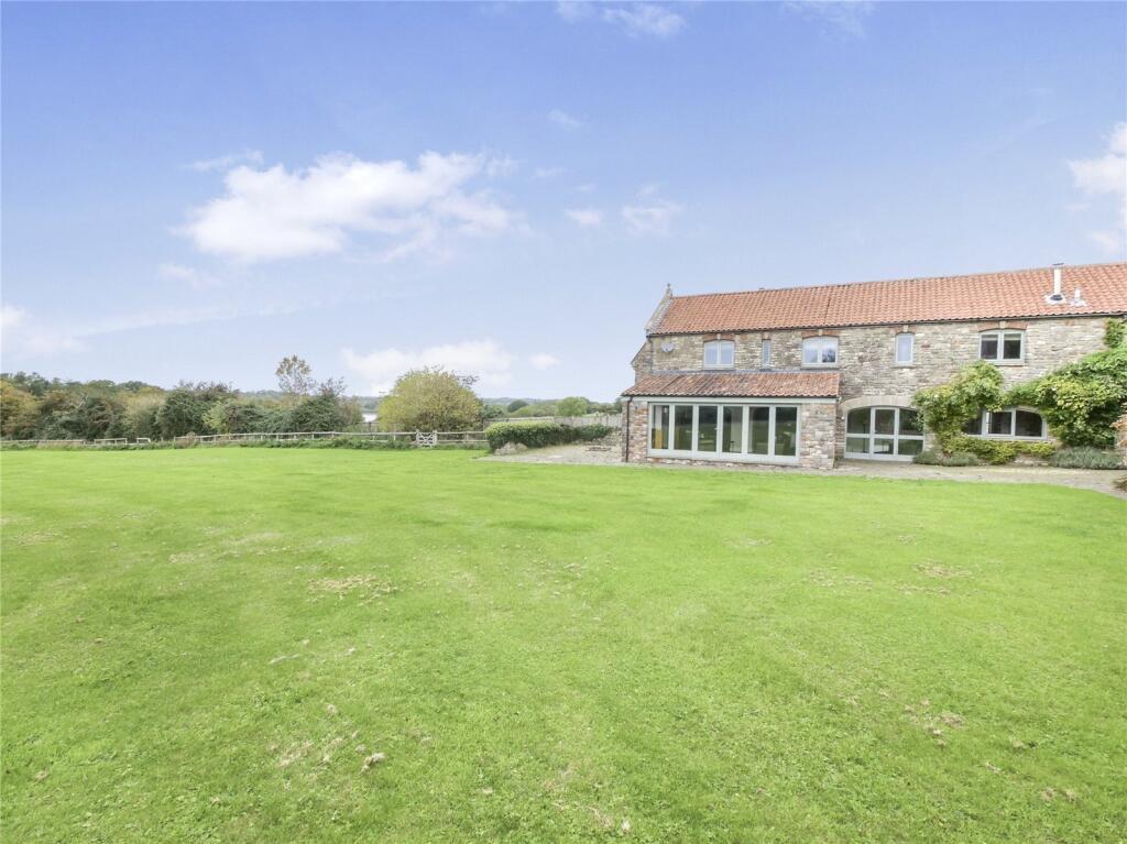 Stunning four bedroom property with lake views, Chew Magna photo 4