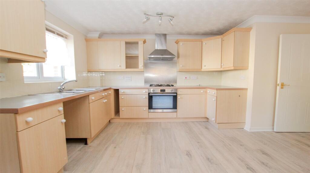Apartment in Bristol - View 3