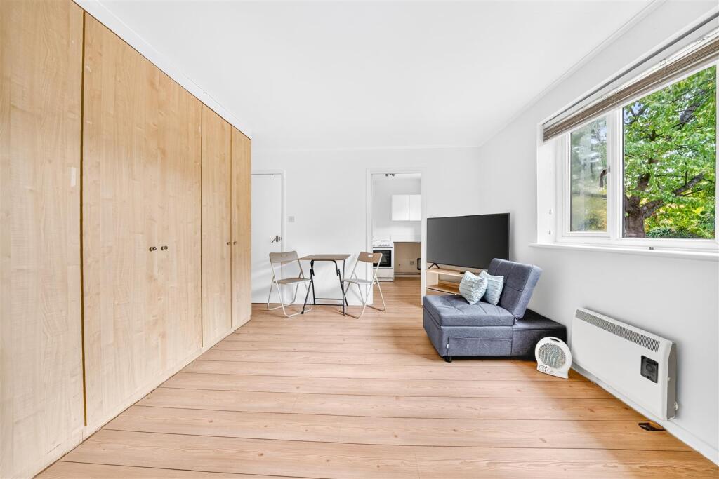 Apartment in London, Little Heath - More